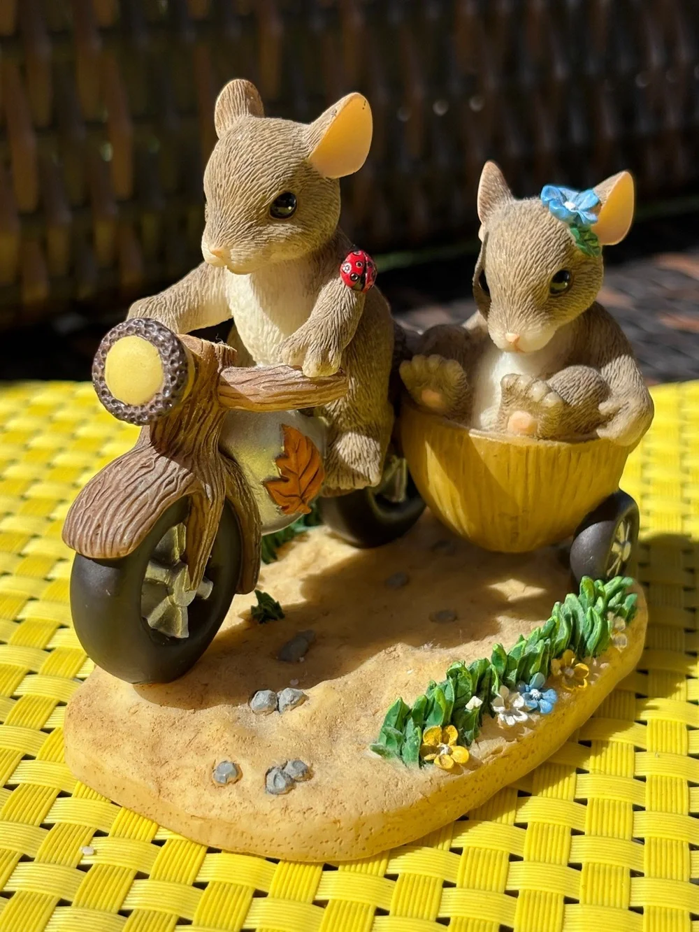 Charming Tails Figurine“Along For The Ride”